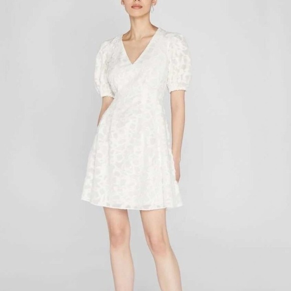 Club Monaco Mini Dress Womens 2 White Textured Puff Sleeve V-Neck A-Line Garden